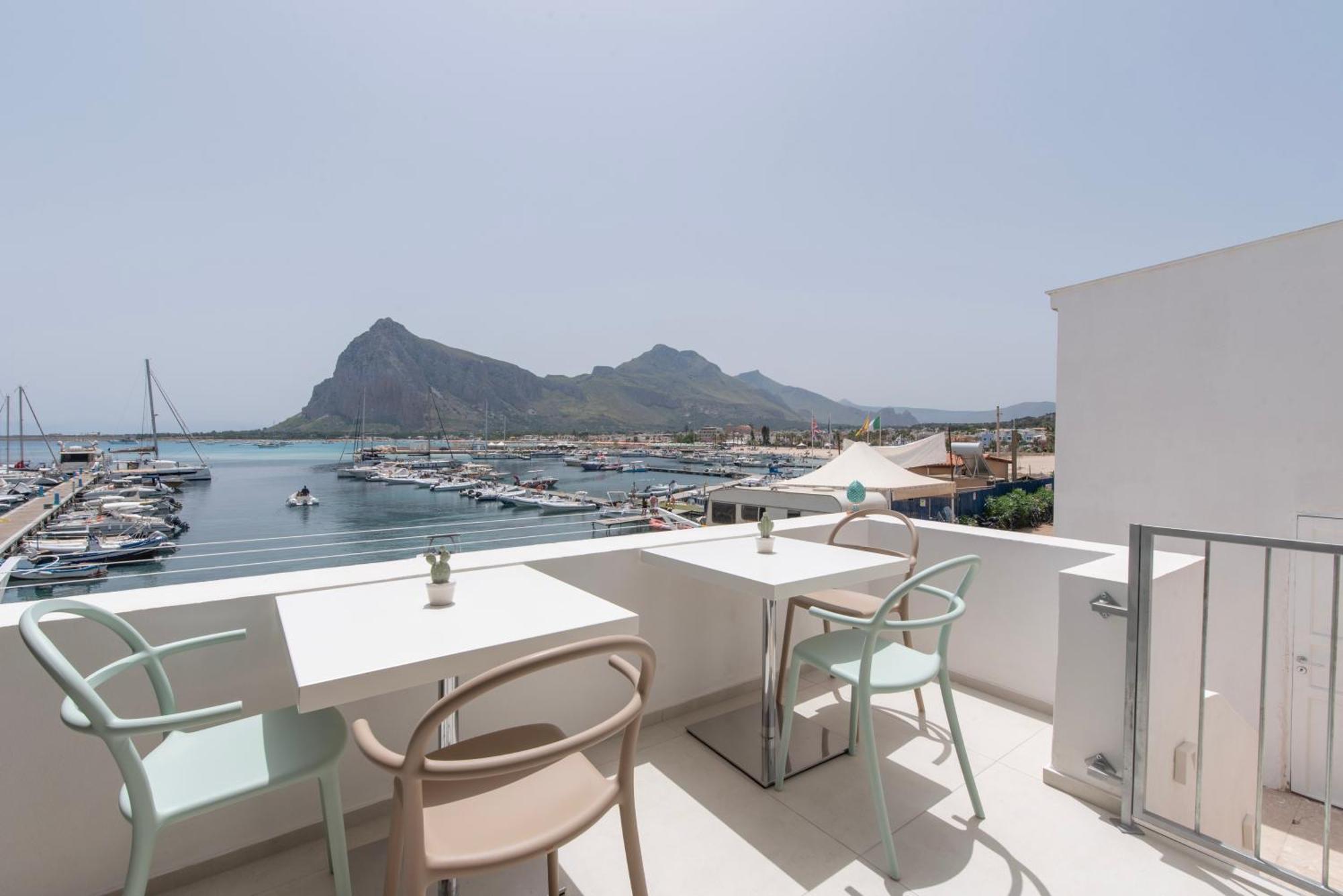 B&B Villaggio Dei Pescatori 산비토로카포 외부 사진